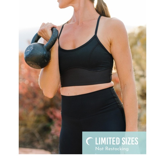 Zyia Black Momentum Brilliant Hi-rise 7/8 24” Legging - Picture 2 of 5